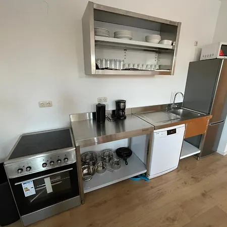アパートホテル Monteurzimmerking: Dodendorfer Strasse