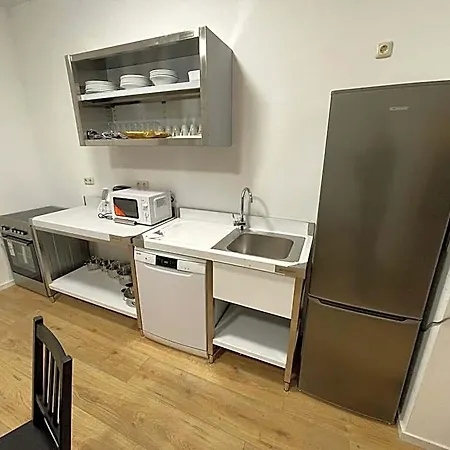 Monteurzimmerking: Dodendorfer Strasse Aparthotel