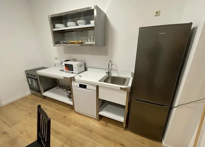 Monteurzimmerking: Dodendorfer Strasse 公寓式酒店 马格德堡